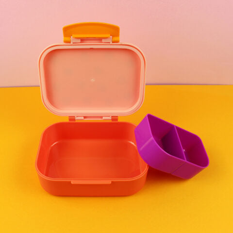 Brotdose/Lunchbox mit herausnehmbarem Einsatz – rosa/rot/violett im Geschenkkarton